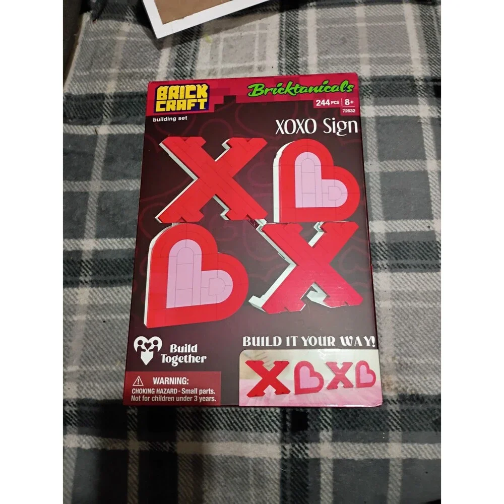Brand new Brickcraft xoxo sign bricktanicals set-686535